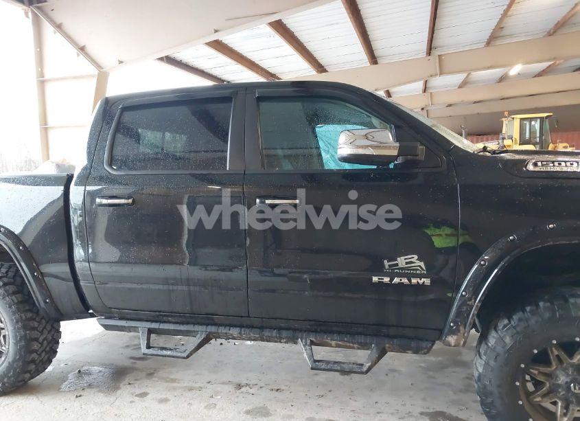 Photo 13 of 2019 Ram 1500 LARAMIE 4X4 5'7 BOX (VIN 1C6SRFJTXKN735933)