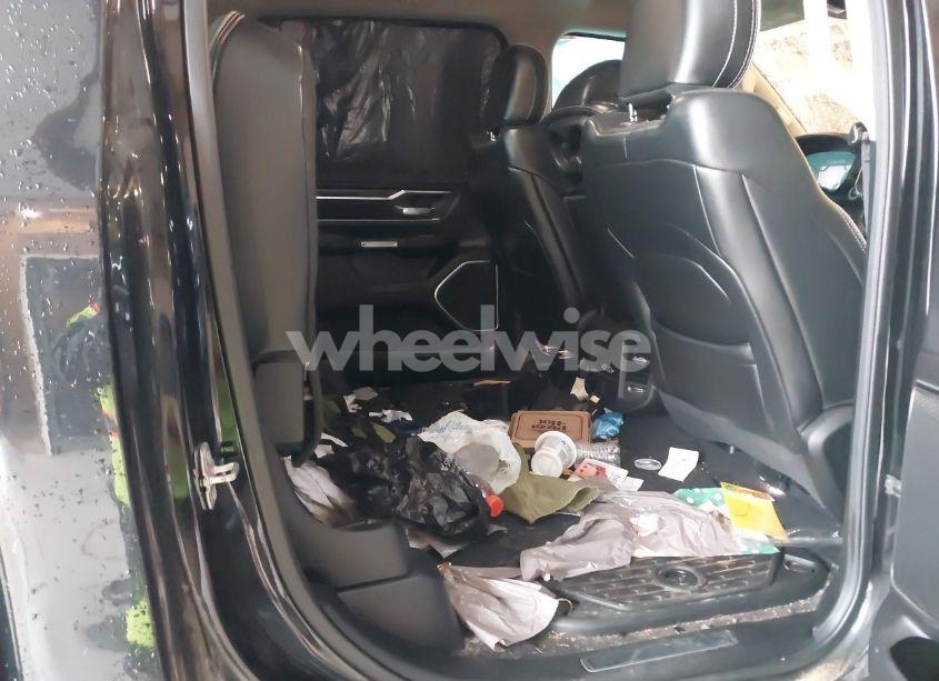 Photo 8 of 2019 Ram 1500 LARAMIE 4X4 5'7 BOX (VIN 1C6SRFJTXKN735933)