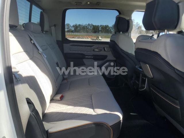 Photo 7 of 2025 RAM 1500 TUNGSTEN N/A (VIN 1C6SRFKP5SN615510)