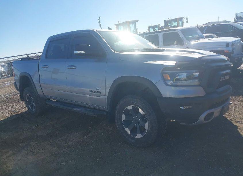 2022 Ram 1500 REBEL 4X4 5'7 BOX (VIN 1C6SRFLM2NN263155) main photo