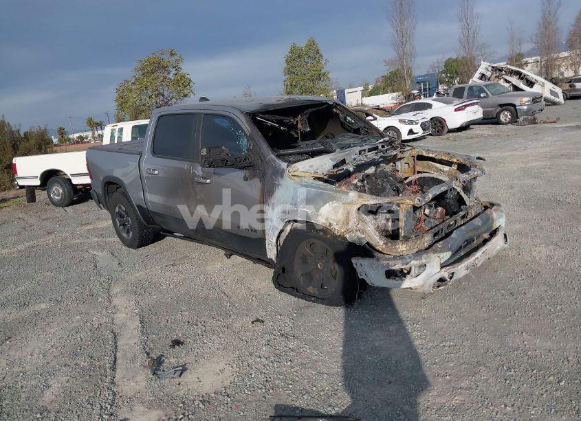 2020 Ram 1500 REBEL 4X4 5'7 BOX (VIN 1C6SRFLM5LN314029) main photo