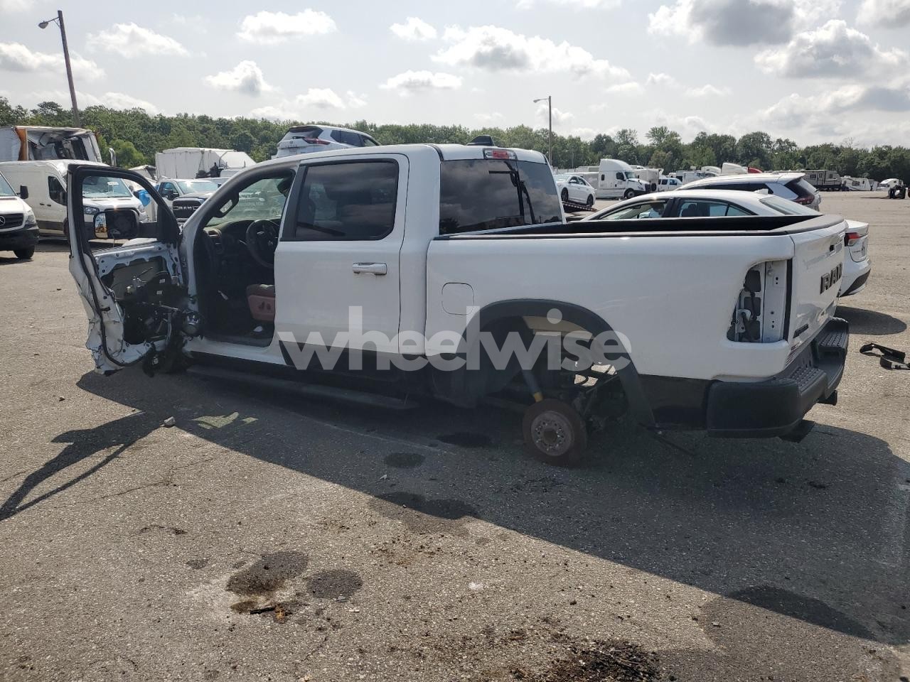 Photo 2 of 2020 RAM 1500 REBEL (VIN 1C6SRFLT2LN279344)