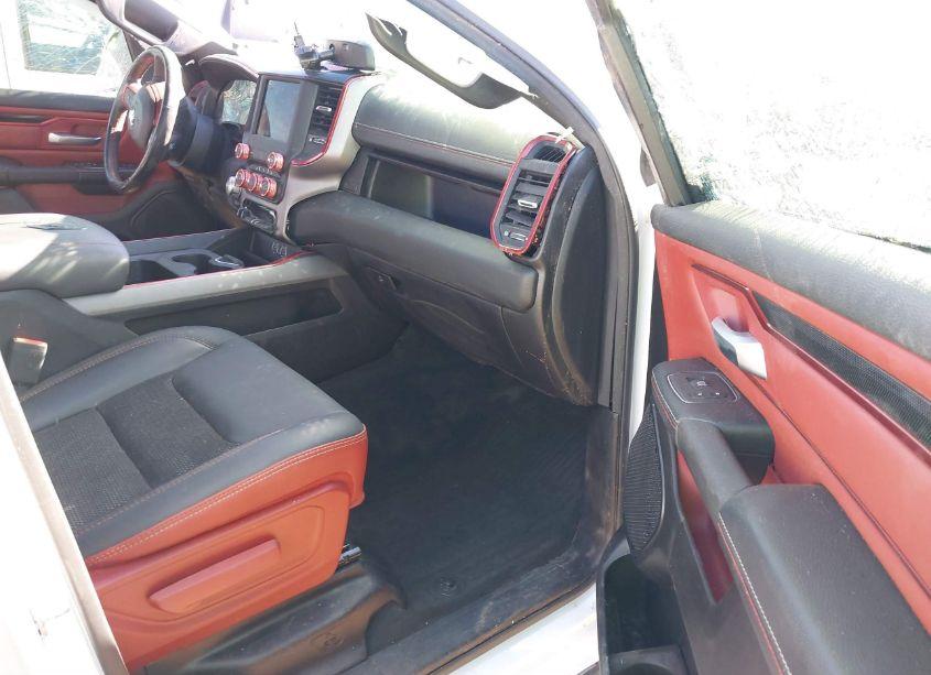 Photo 5 of 2020 Ram 1500 (VIN 1C6SRFLT3LN154000)