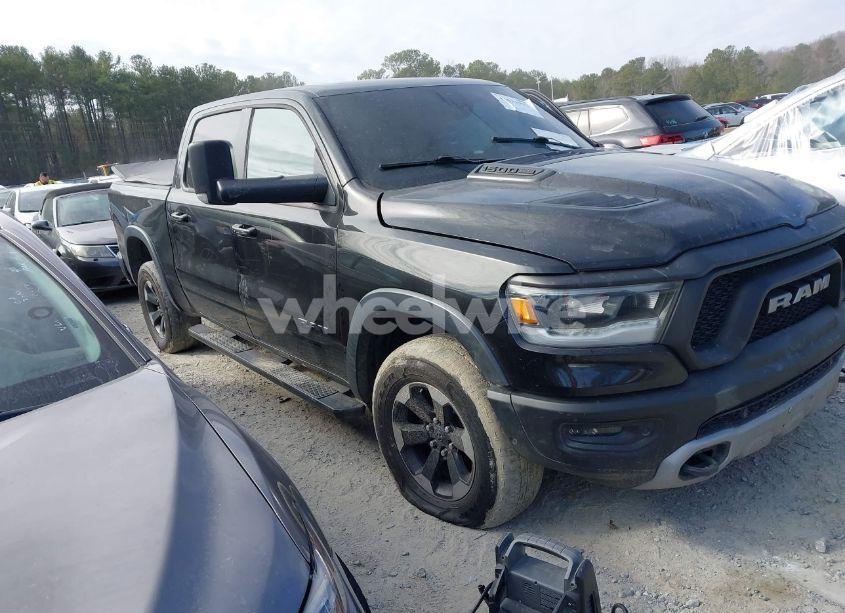 2019 Ram 1500 (VIN 1C6SRFLT6KN600686) main photo