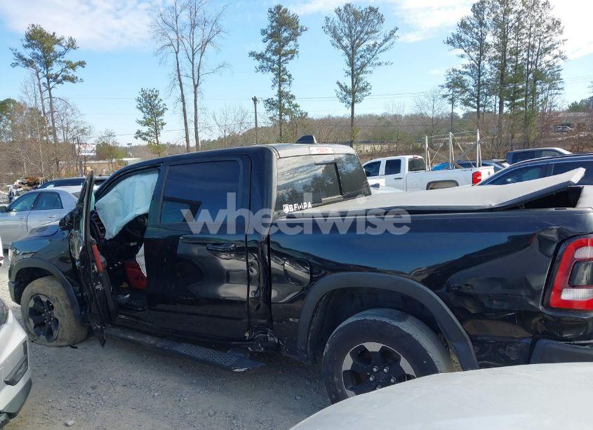 Photo 15 of 2019 Ram 1500 (VIN 1C6SRFLT6KN600686)