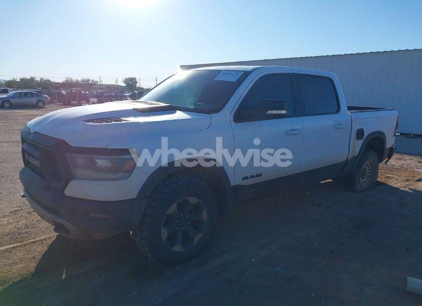 Photo 2 of 2020 Ram 1500 (VIN 1C6SRFLT7LN374823)