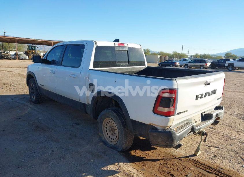 Photo 3 of 2020 Ram 1500 (VIN 1C6SRFLT7LN374823)