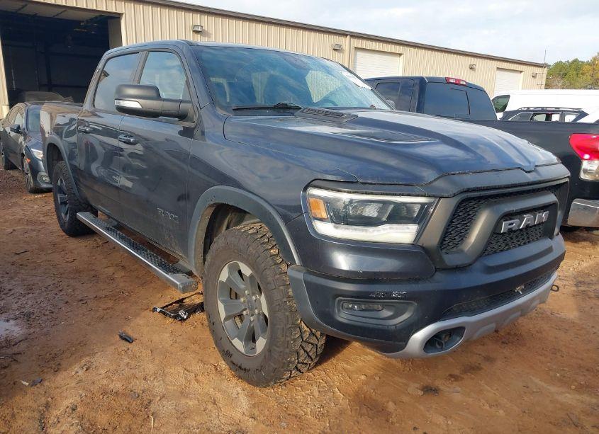 2019 Ram 1500 REBEL 4X4 5'7 BOX (VIN 1C6SRFLT9KN541715) main photo