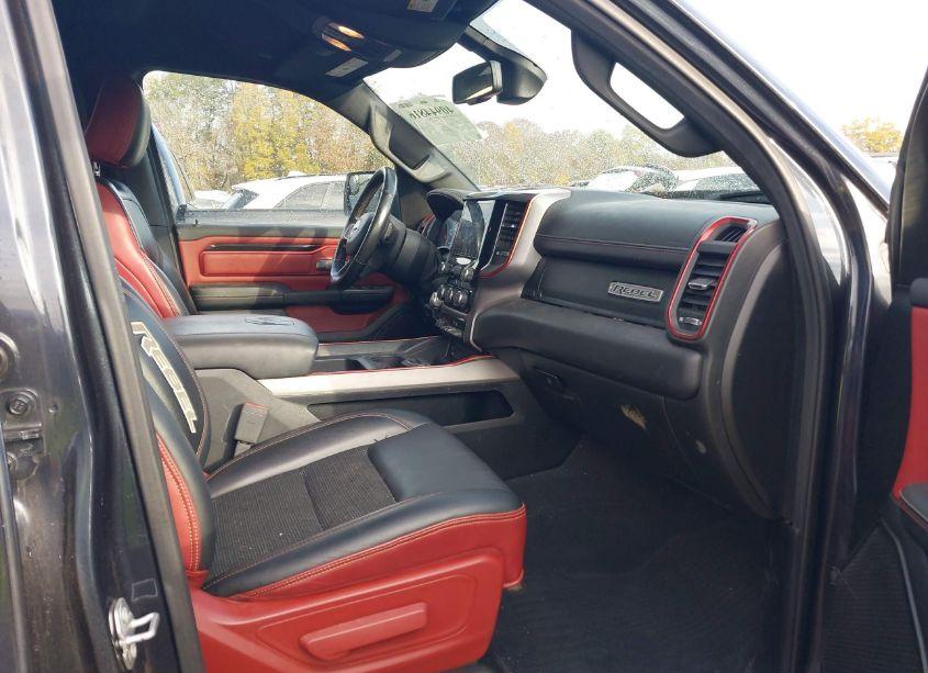 Photo 5 of 2019 Ram 1500 REBEL 4X4 5'7 BOX (VIN 1C6SRFLT9KN541715)