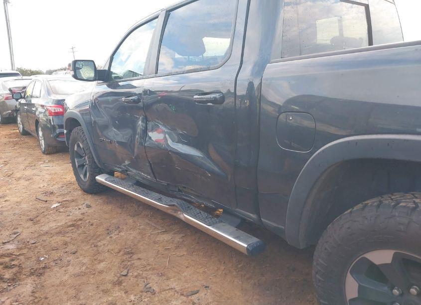 Photo 6 of 2019 Ram 1500 REBEL 4X4 5'7 BOX (VIN 1C6SRFLT9KN541715)