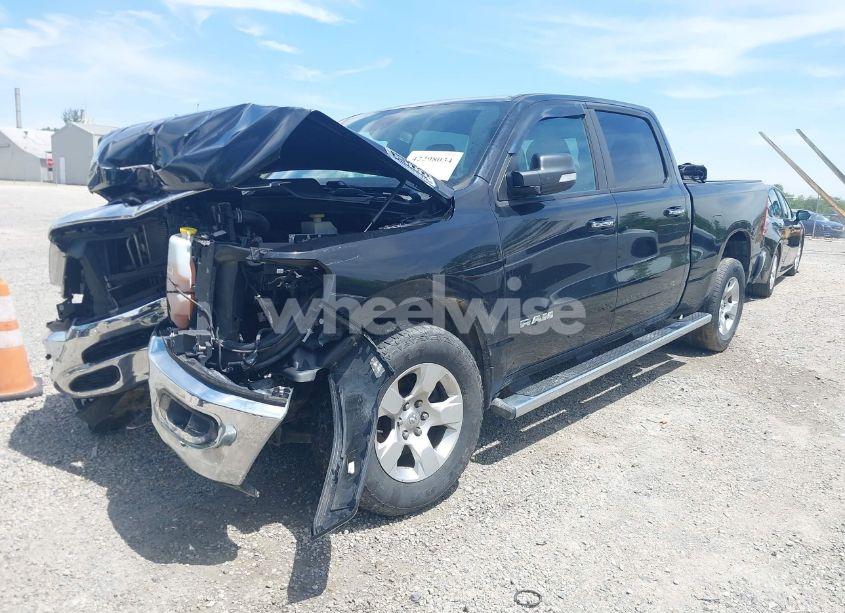 Photo 2 of 2019 Ram 1500 BIG HORN/LONE STAR 4X4 6'4 BOX (VIN 1C6SRFMT0KN698483)