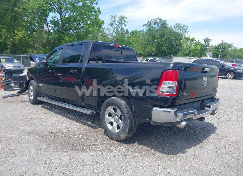 Photo 3 of 2019 Ram 1500 BIG HORN/LONE STAR 4X4 6'4 BOX (VIN 1C6SRFMT0KN698483)