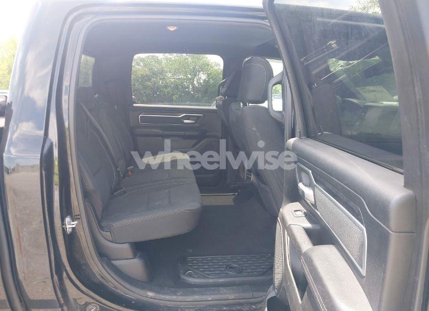 Photo 8 of 2019 Ram 1500 BIG HORN/LONE STAR 4X4 6'4 BOX (VIN 1C6SRFMT0KN698483)