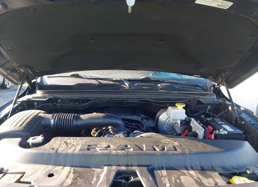 Photo 10 of 2019 Ram 1500 (VIN 1C6SRFMT0KN736746)