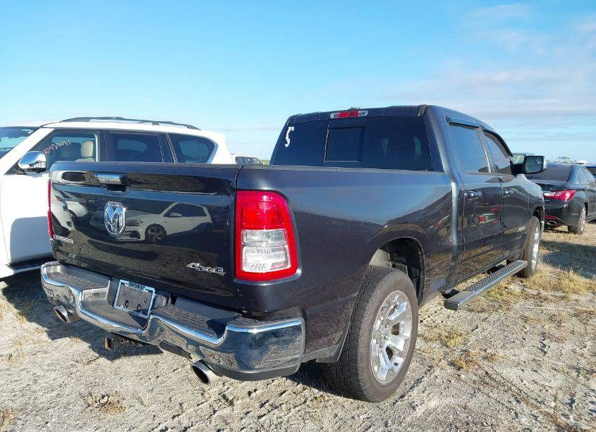 Photo 4 of 2019 Ram 1500 (VIN 1C6SRFMT0KN736746)