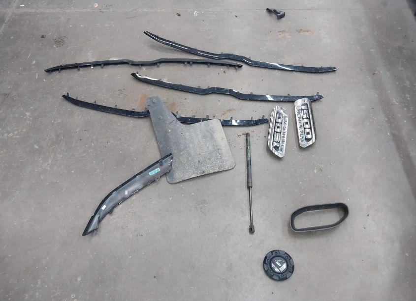 Photo 12 of 2019 Ram 1500 BIG HORN/LONE STAR 4X4 6'4 BOX (VIN 1C6SRFMT1KN781422)