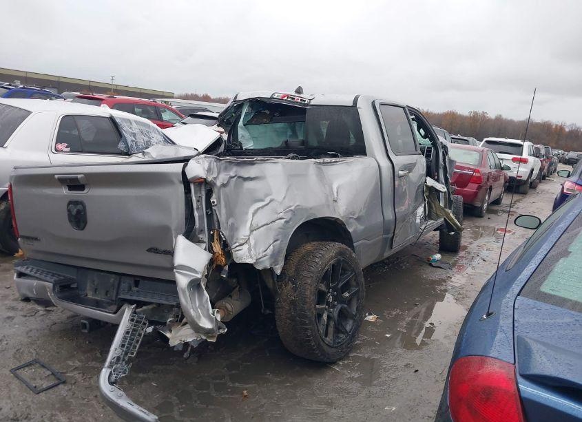 Photo 4 of 2019 Ram 1500 BIG HORN/LONE STAR 4X4 6'4 BOX (VIN 1C6SRFMT2KN717809)