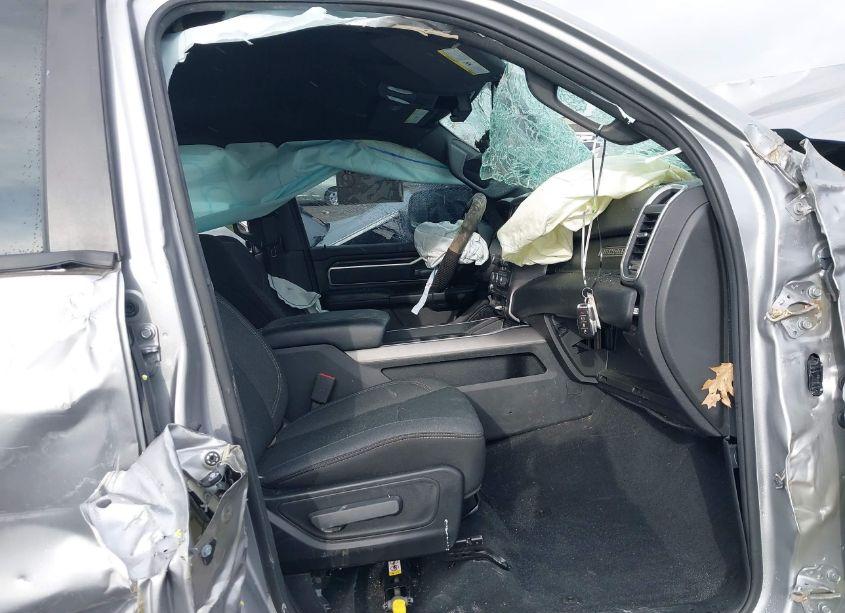 Photo 5 of 2019 Ram 1500 BIG HORN/LONE STAR 4X4 6'4 BOX (VIN 1C6SRFMT2KN717809)