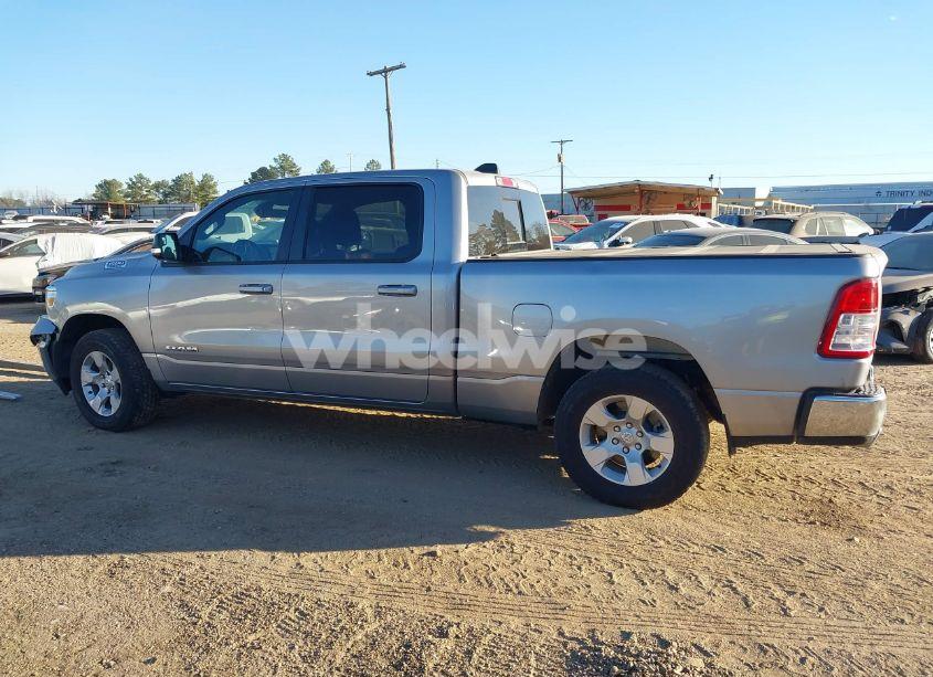 Photo 15 of 2022 Ram 1500 BIG HORN 4X4 6'4 BOX (VIN 1C6SRFMT4NN281663)
