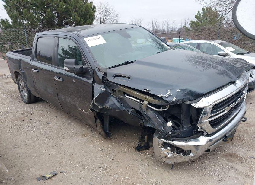 2020 Ram 1500 BIG HORN 4X4 6'4 BOX (VIN 1C6SRFMT6LN311436) main photo