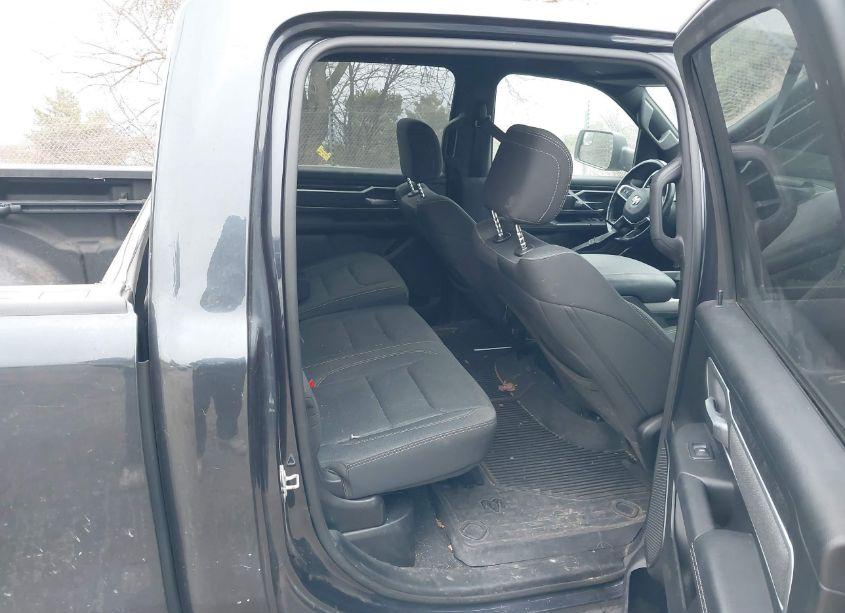 Photo 8 of 2020 Ram 1500 BIG HORN 4X4 6'4 BOX (VIN 1C6SRFMT6LN311436)