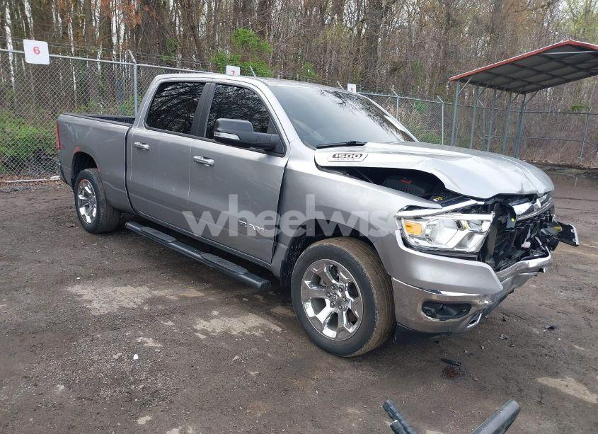 2022 Ram 1500 BIG HORN 4X4 6'4 BOX (VIN 1C6SRFMT6NN366424) main photo