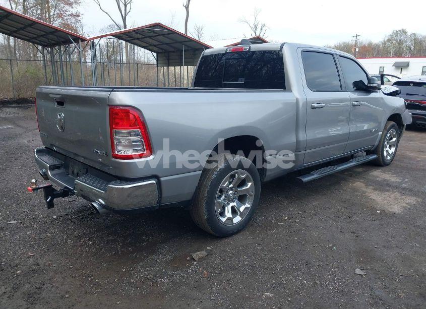 Photo 4 of 2022 Ram 1500 BIG HORN 4X4 6'4 BOX (VIN 1C6SRFMT6NN366424)