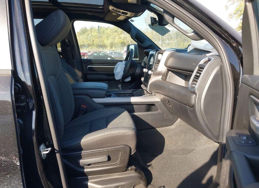 Photo 5 of 2024 Ram 1500 BIG HORN 4X4 6'4 BOX (VIN 1C6SRFMT6RN218019)