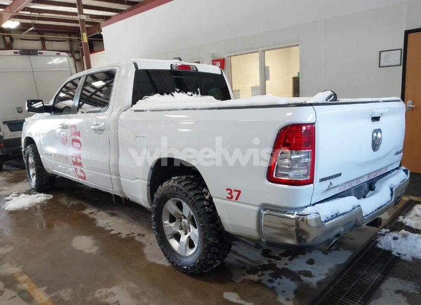 Photo 3 of 2022 Ram 1500 BIG HORN 4X4 6'4 BOX (VIN 1C6SRFMT7NN367274)