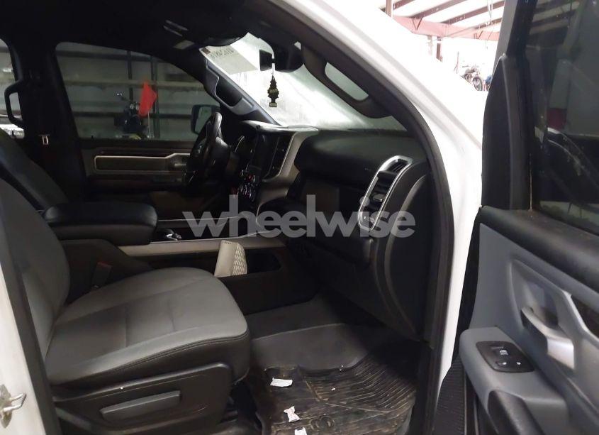 Photo 5 of 2022 Ram 1500 BIG HORN 4X4 6'4 BOX (VIN 1C6SRFMT7NN367274)