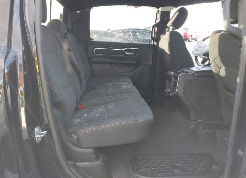 Photo 8 of 2021 Ram 1500 BIG HORN 4X4 6'4 BOX (VIN 1C6SRFMT8MN765124)