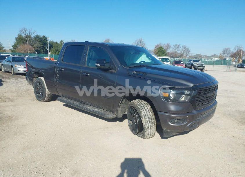 2022 Ram 1500 BIG HORN 4X4 6'4 BOX (VIN 1C6SRFMT8NN267989) main photo