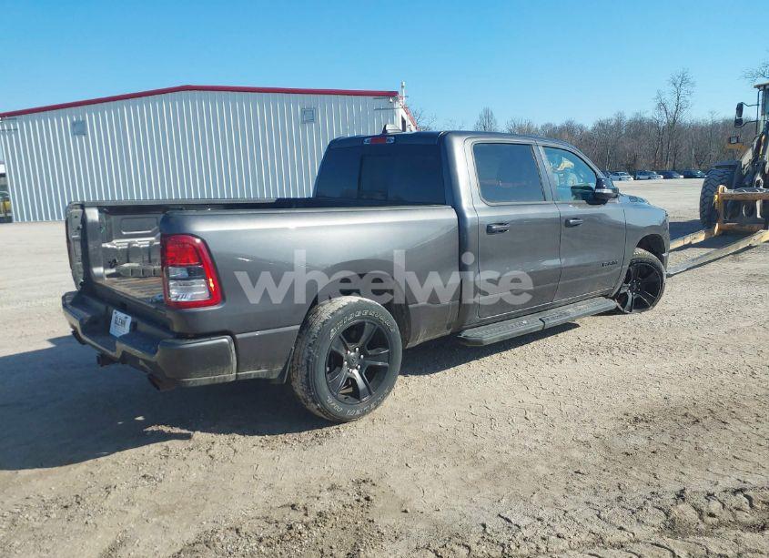 Photo 4 of 2022 Ram 1500 BIG HORN 4X4 6'4 BOX (VIN 1C6SRFMT8NN267989)