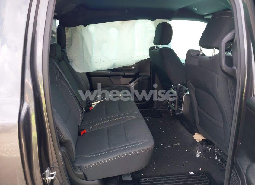 Photo 8 of 2022 Ram 1500 BIG HORN 4X4 6'4 BOX (VIN 1C6SRFMT8NN267989)