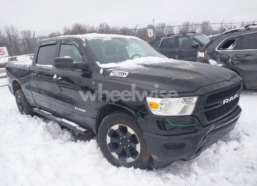 2019 Ram 1500 TRADESMAN 4X4 6'4 BOX (VIN 1C6SRFNT3KN595525) main photo