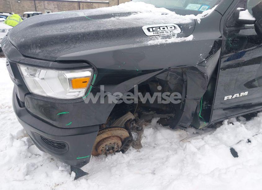 Photo 6 of 2019 Ram 1500 TRADESMAN 4X4 6'4 BOX (VIN 1C6SRFNT3KN595525)