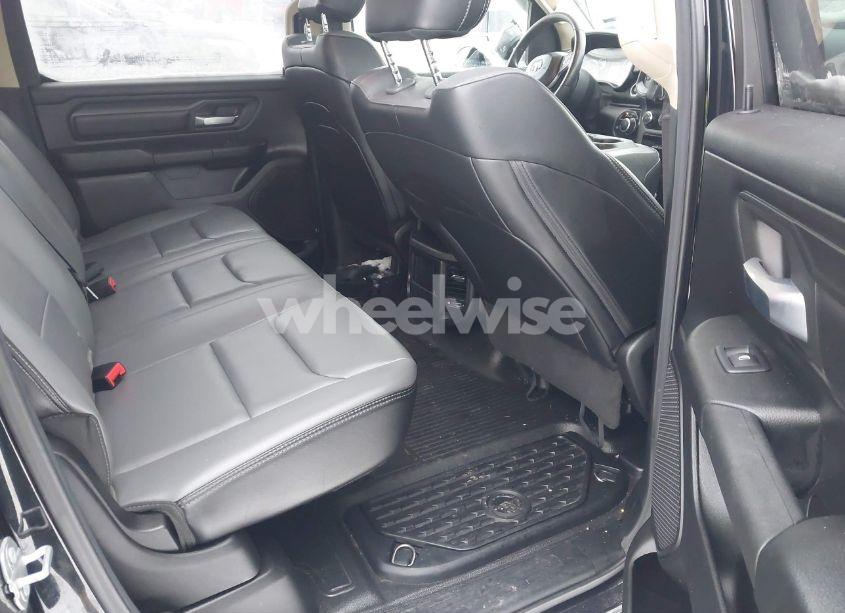 Photo 8 of 2019 Ram 1500 TRADESMAN 4X4 6'4 BOX (VIN 1C6SRFNT3KN595525)