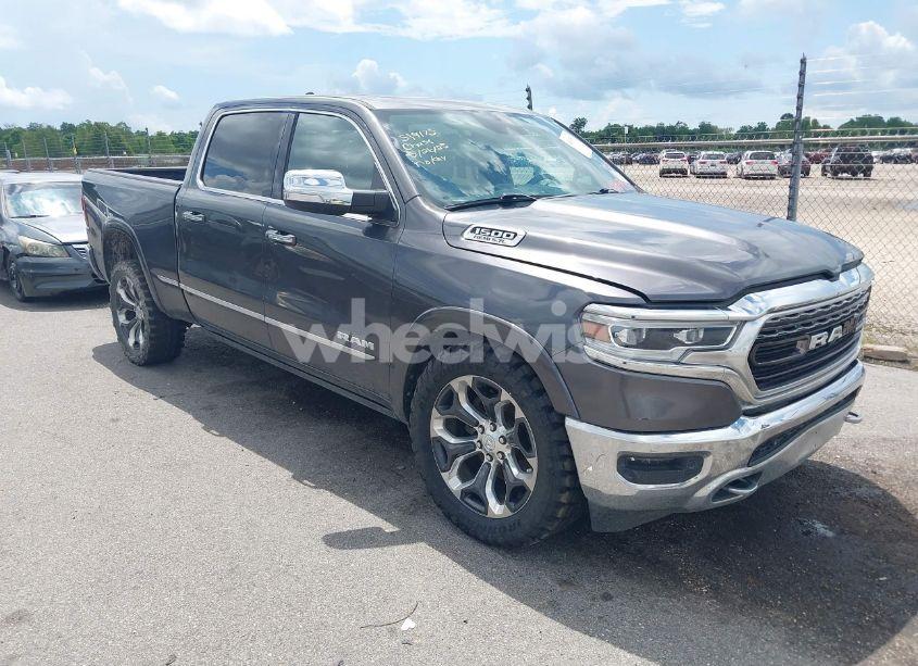 2019 Ram 1500 LIMITED 4X4 6'4 BOX (VIN 1C6SRFPT0KN519175) main photo