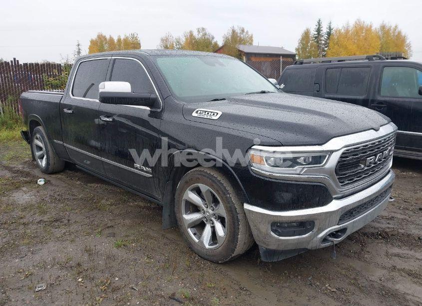 2019 Ram 1500 LIMITED 4X4 6'4 BOX (VIN 1C6SRFPT8KN641234) main photo