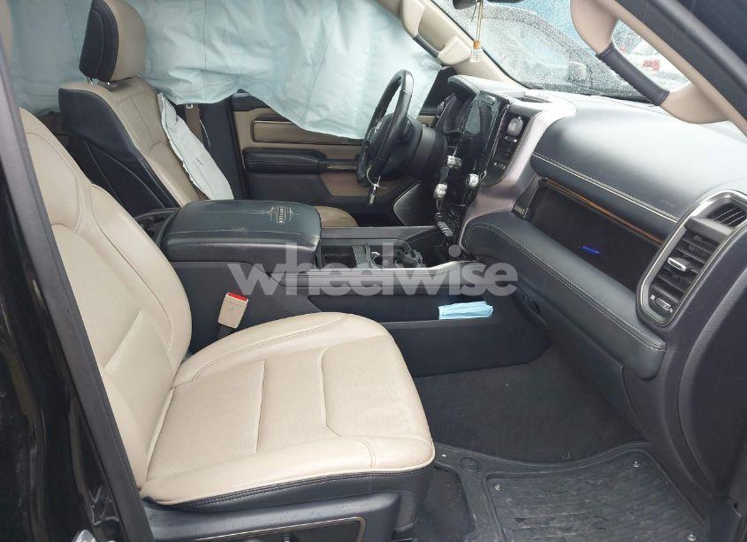 Photo 5 of 2019 Ram 1500 LIMITED 4X4 6'4 BOX (VIN 1C6SRFPT8KN641234)