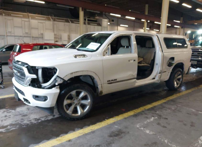 Photo 2 of 2019 Ram 1500 LIMITED 4X4 6'4 BOX (VIN 1C6SRFPTXKN751914)