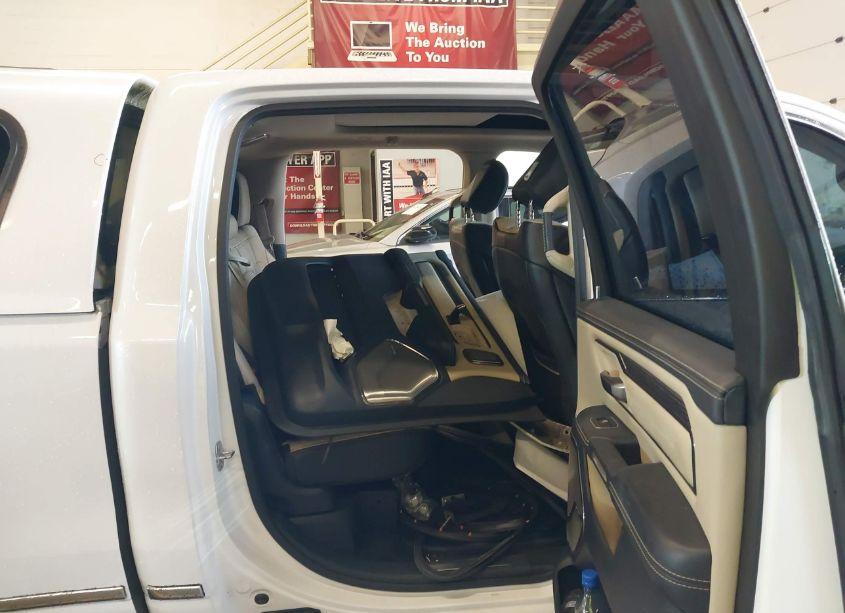 Photo 8 of 2019 Ram 1500 LIMITED 4X4 6'4 BOX (VIN 1C6SRFPTXKN751914)