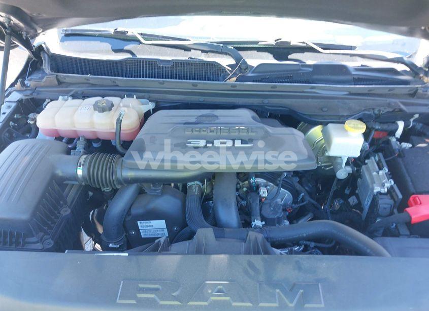 Photo 10 of 2022 Ram 1500 LARAMIE 4X4 6'4 BOX (VIN 1C6SRFRM6NN217271)