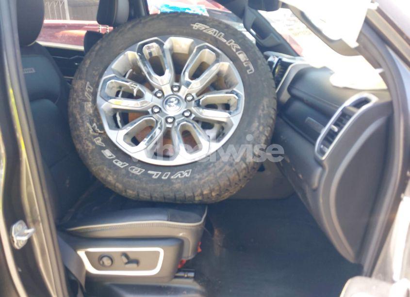 Photo 5 of 2022 Ram 1500 LARAMIE 4X4 6'4 BOX (VIN 1C6SRFRM6NN217271)