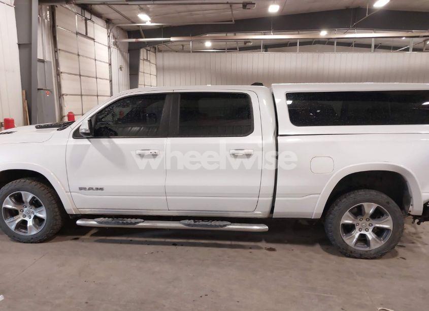 Photo 14 of 2019 Ram 1500 LARAMIE 4X4 6'4 BOX (VIN 1C6SRFRT2KN774858)