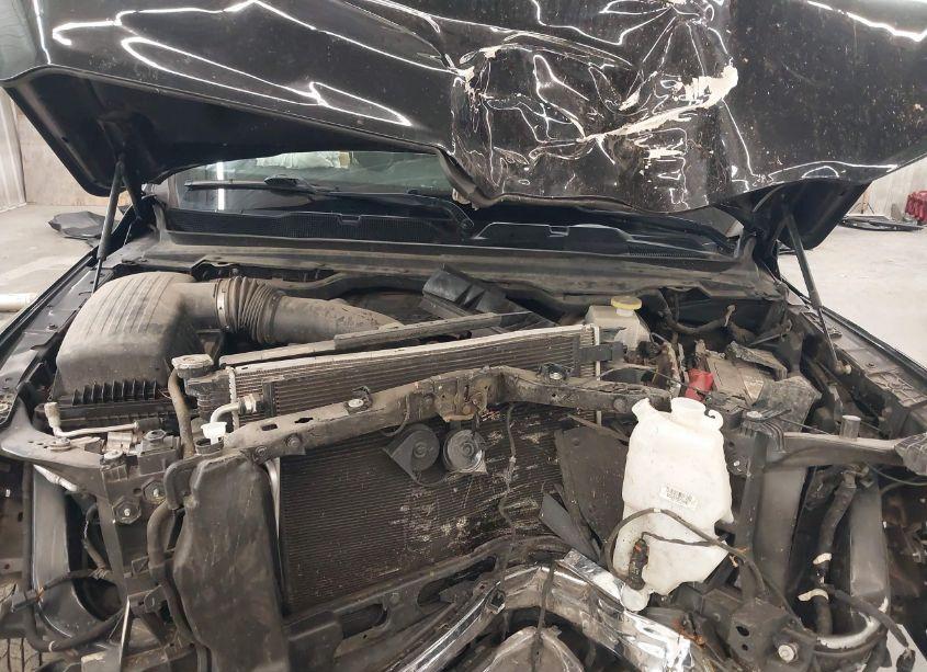 Photo 10 of 2019 Ram 1500 LARAMIE 4X4 6'4 BOX (VIN 1C6SRFRT3KN568917)