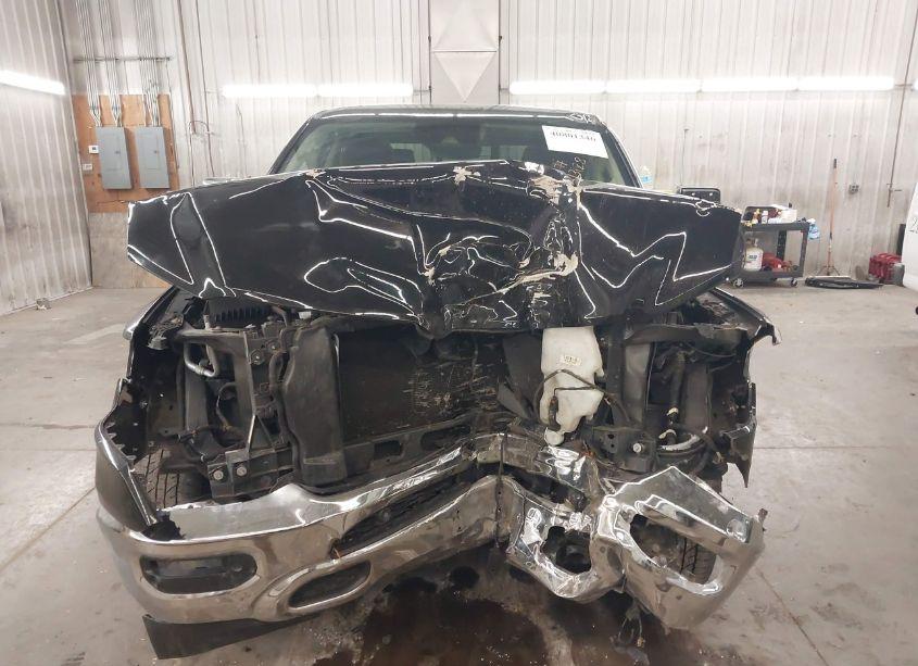 Photo 12 of 2019 Ram 1500 LARAMIE 4X4 6'4 BOX (VIN 1C6SRFRT3KN568917)