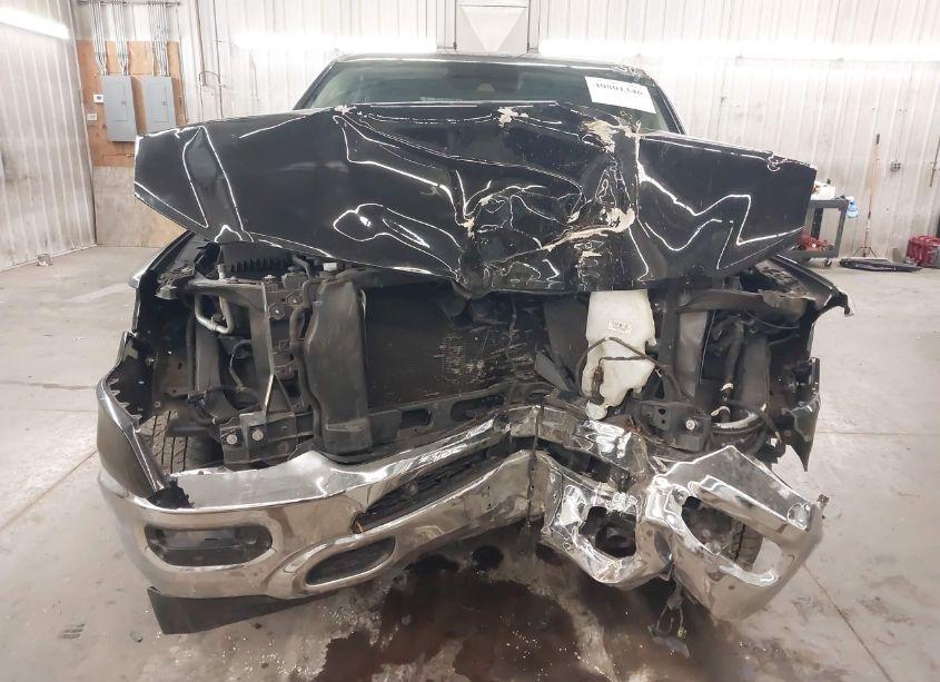 Photo 6 of 2019 Ram 1500 LARAMIE 4X4 6'4 BOX (VIN 1C6SRFRT3KN568917)