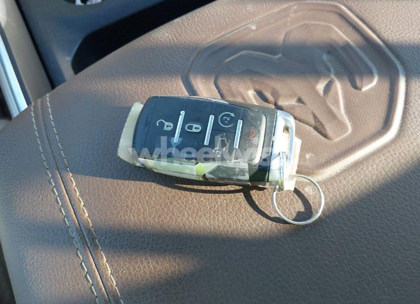 Photo 11 of 2020 Ram 1500 LARAMIE 4X4 6'4 BOX (VIN 1C6SRFRT3LN231617)