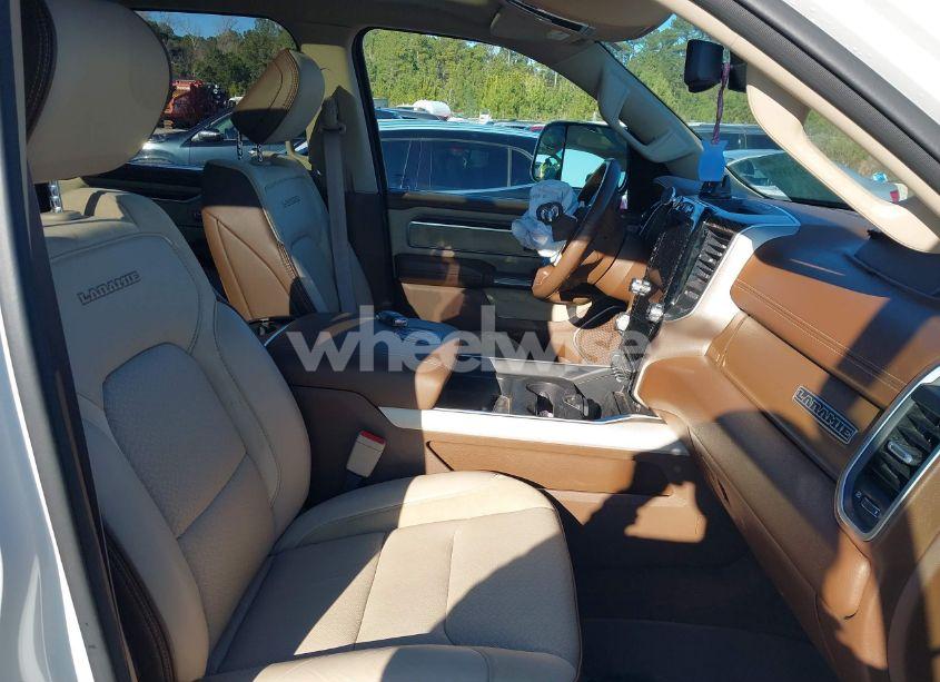 Photo 5 of 2020 Ram 1500 LARAMIE 4X4 6'4 BOX (VIN 1C6SRFRT3LN231617)